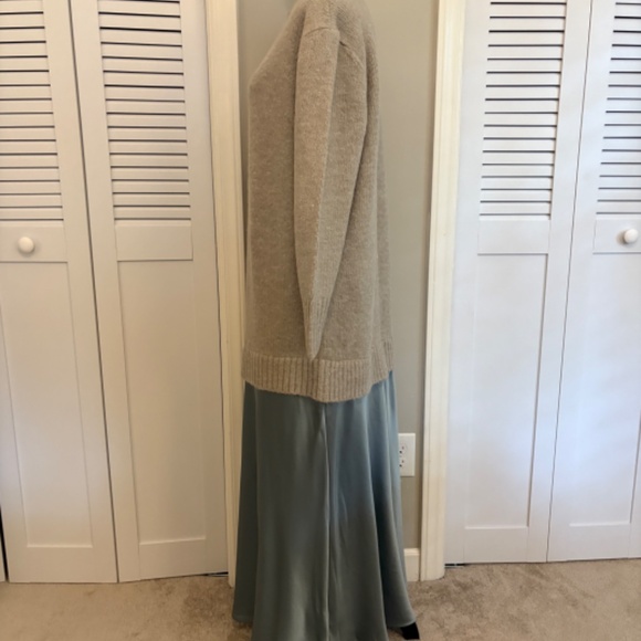 Anthropology Sweater and Skirt Combination Gray Sweater and Blue Skirt Small NWT - Picture 4 of 10
